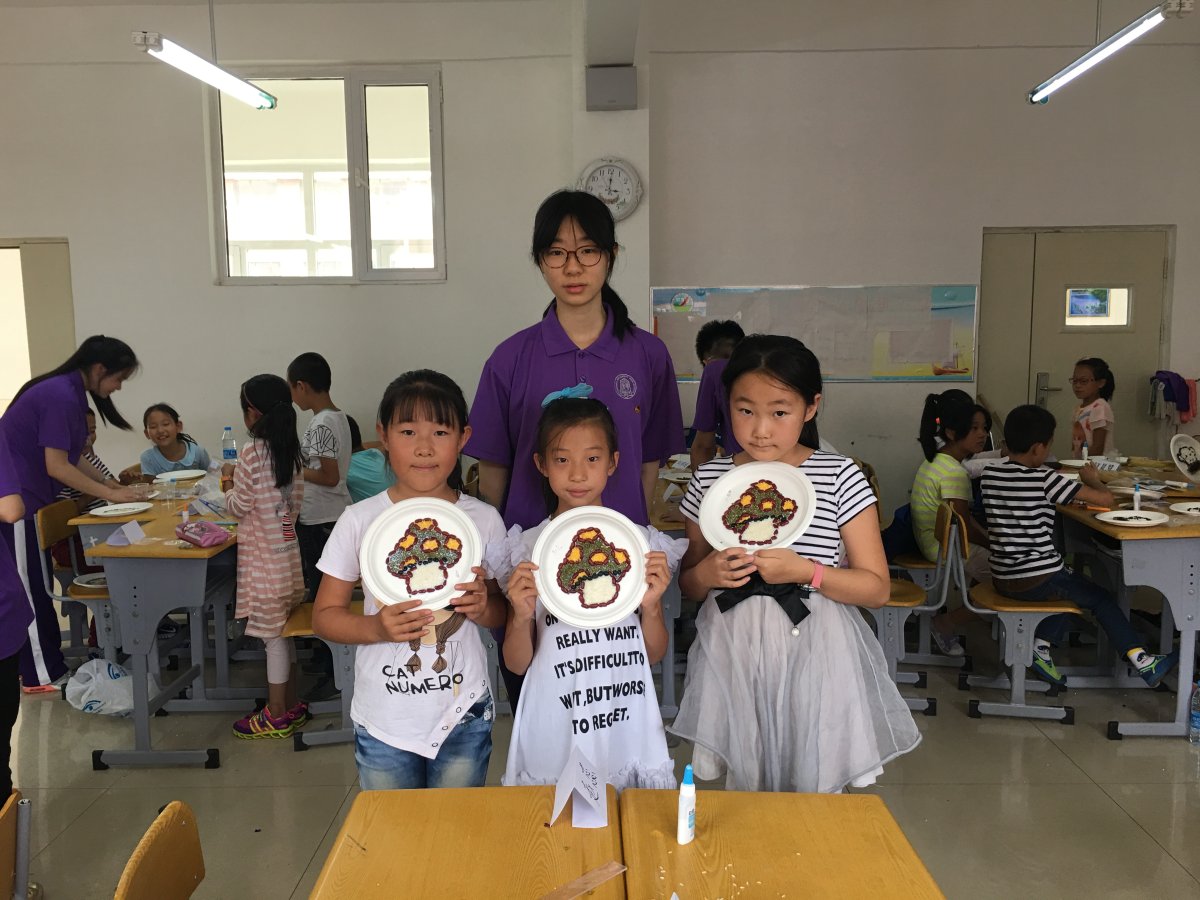 张梓静支教瞬间